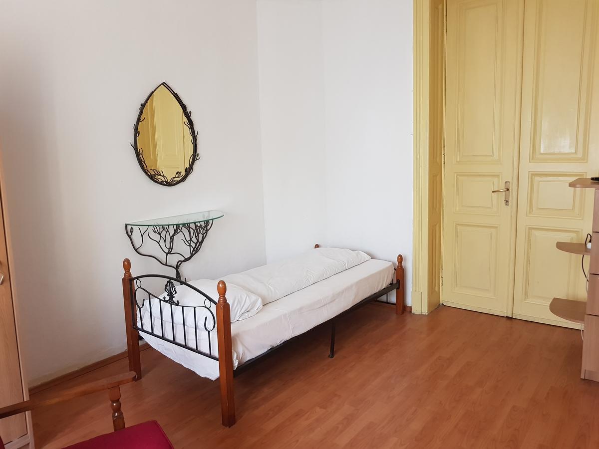 克拉奥华 Casa Boiereasca旅舍 外观 照片