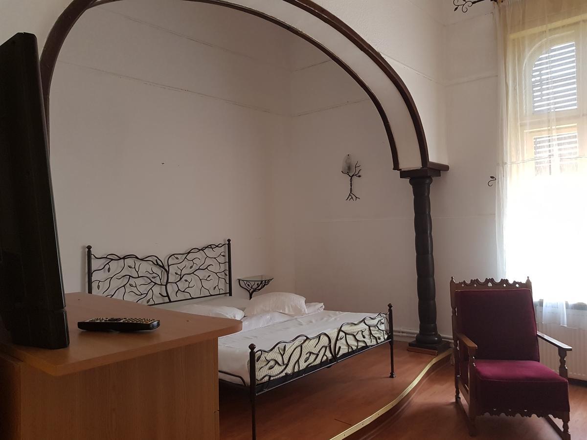 克拉奥华 Casa Boiereasca旅舍 外观 照片